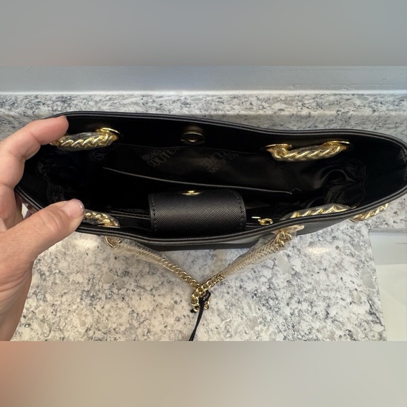 NWT Versace Jean Couture Black Small Shoulder Tote Bag W/Gold Chains & ❤️ Locket - Picture 7 of 16